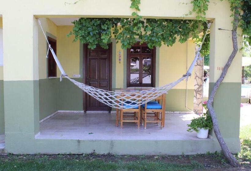 Вилла с 1 спальней и бассейном, Summer Life Villa Apart