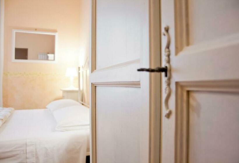 اتاق استاندارد, Villa Liberty Palazzo Gigante