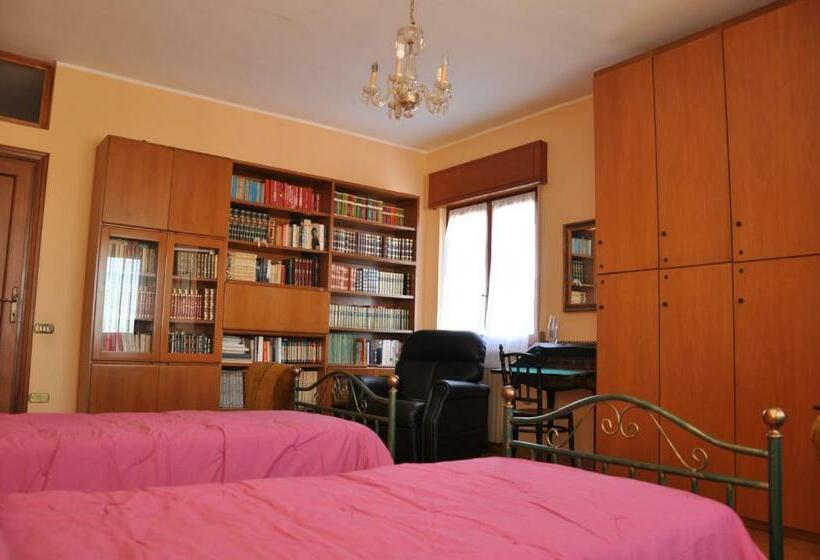 Номер Deluxe, Giangurgolo B&b
