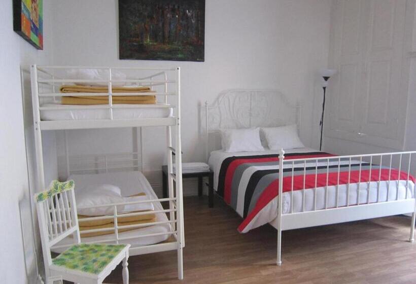 اتاق خانوادگی, Hostel Prime Guimaraes