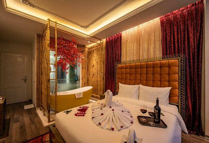 اتاق استاندارد با تخت بزرگ, Mai