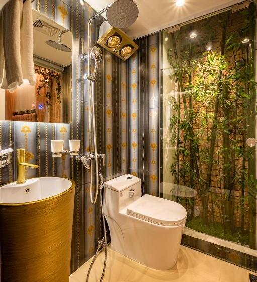 اتاق استاندارد با تخت بزرگ, Mai