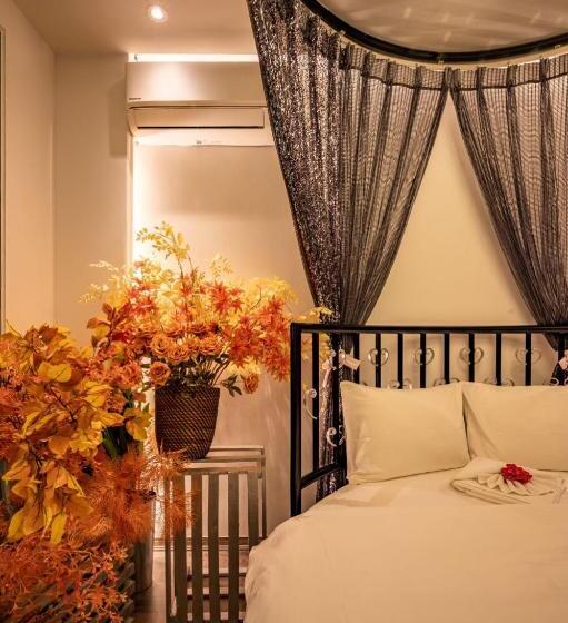 اتاق استاندارد با بالکن, Mai