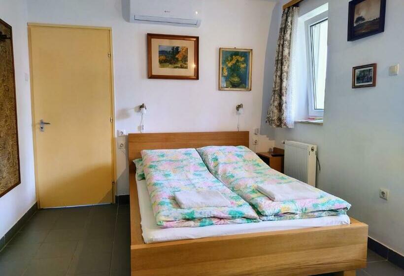 ２ベッドルームアパートメント, Bike Stop Duna