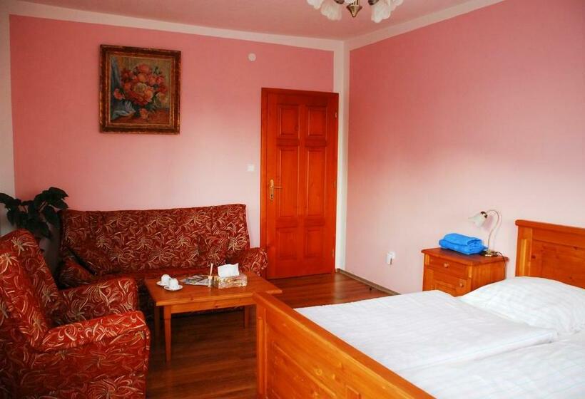 Номер Стандарт, Hostinec A Penzion U Rezků