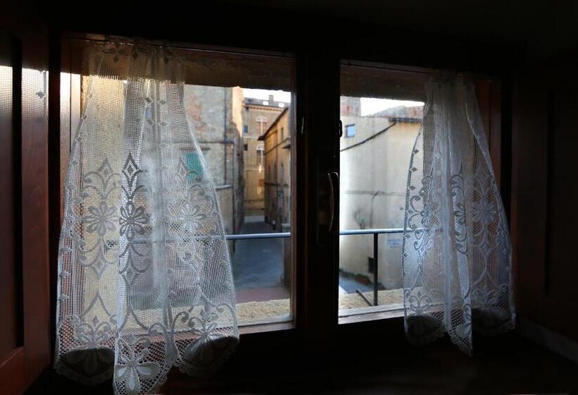 スタンダードトリプルルーム, Oliviera Camere