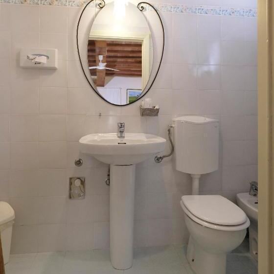 スタンダードトリプルルーム, Oliviera Camere