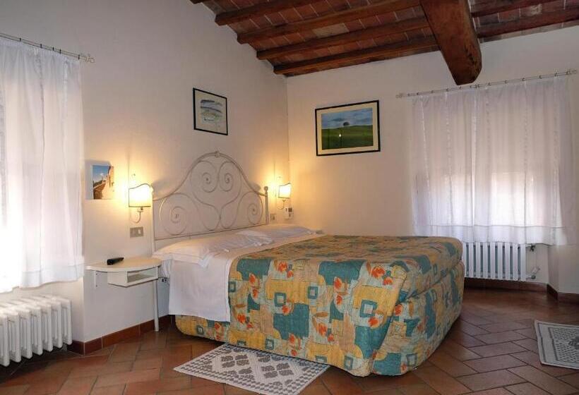 スタンダードトリプルルーム, Oliviera Camere