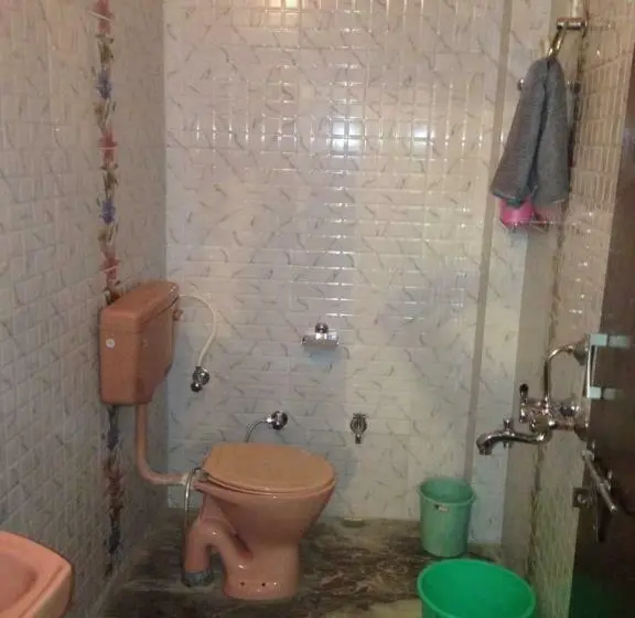 Chambre Economy, Suri Guest House