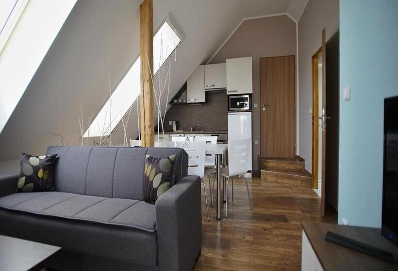 침실 1개 아파트, U Fousáče