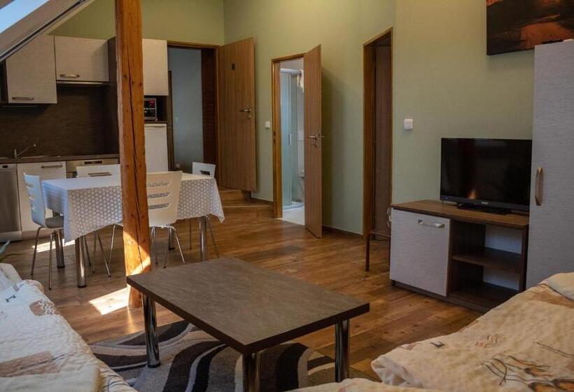 침실 1개 아파트, U Fousáče