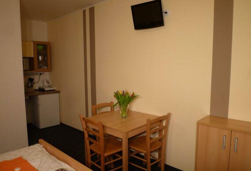 스탠다드 룸, U Jeřába   Komplex A