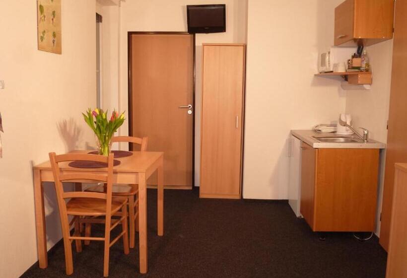 스탠다드 룸, U Jeřába   Komplex A