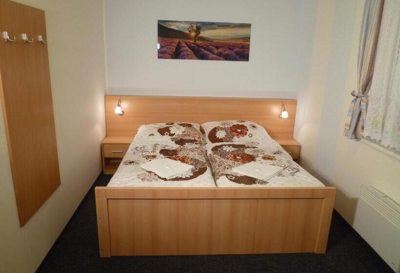 스탠다드 룸, U Jeřába   Komplex A