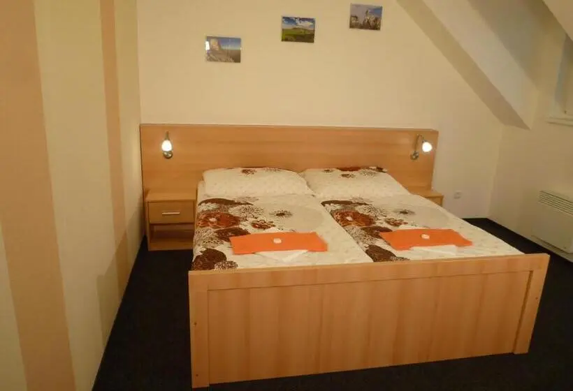 2ベッドルームアパートメント, U Jeřába Komplex A