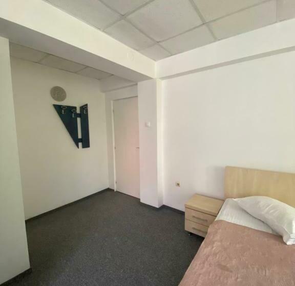 اتاق استاندارد, Pensiunea Ambasador