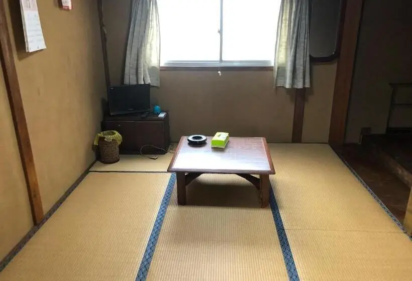 エコノミーシングルルーム, 竜ケ崎駅そばの森田屋旅館