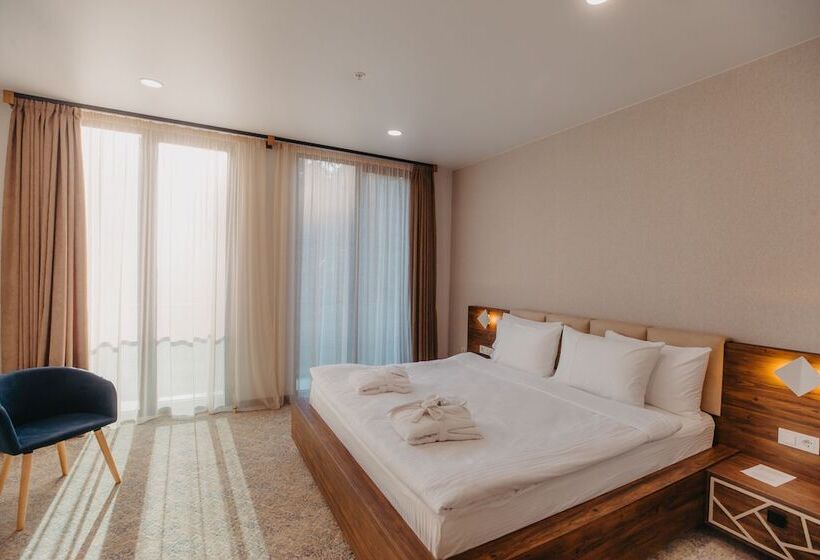 اتاق سوپریور, Capo Verde Hotel Batumi