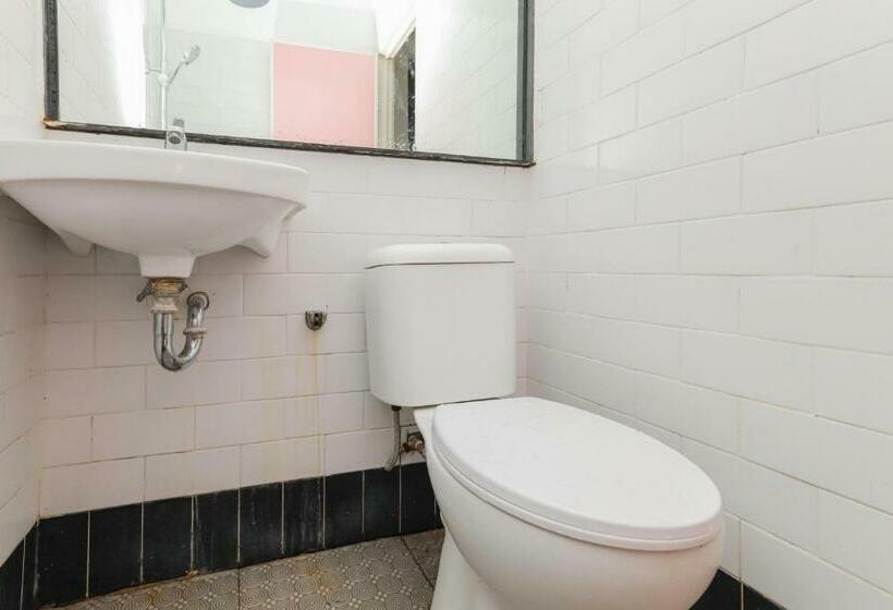 Chambre Standard, Koolkost Near Rscm Kencana Minimum Stay 6 Nights