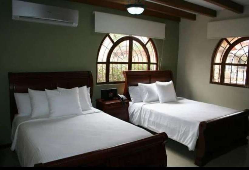 חדר דלוקס לארבעה, Voyager Manta