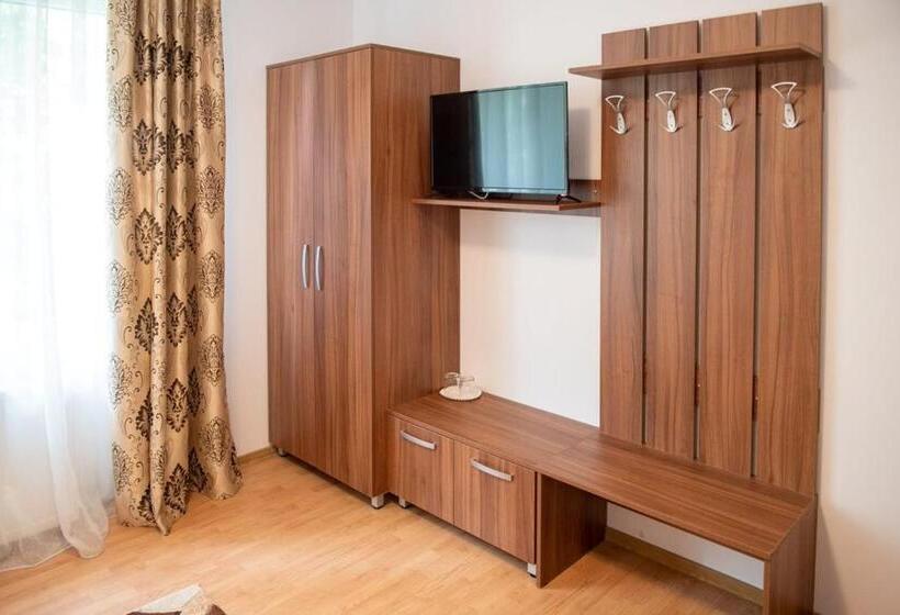 בית, חדר שינה 1, Thor și Cora