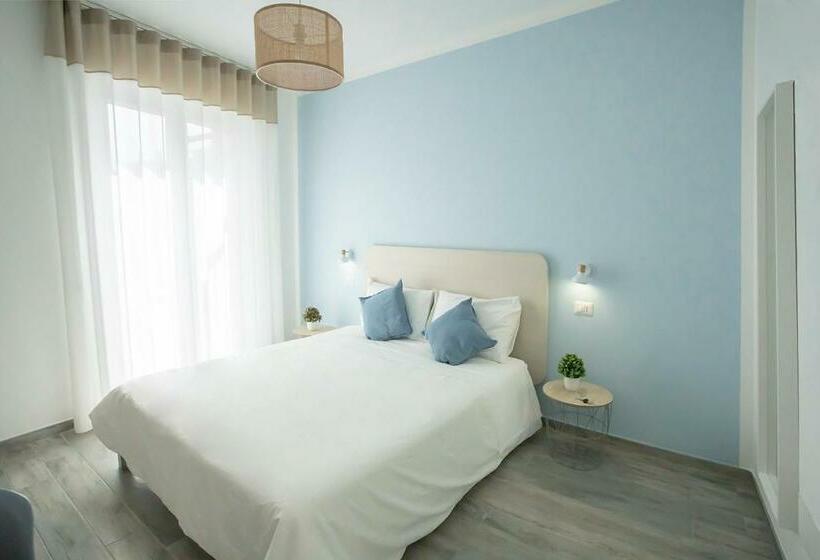 غرفة قياسية مزوَّدة بشُرفة, Dimora Del Corso