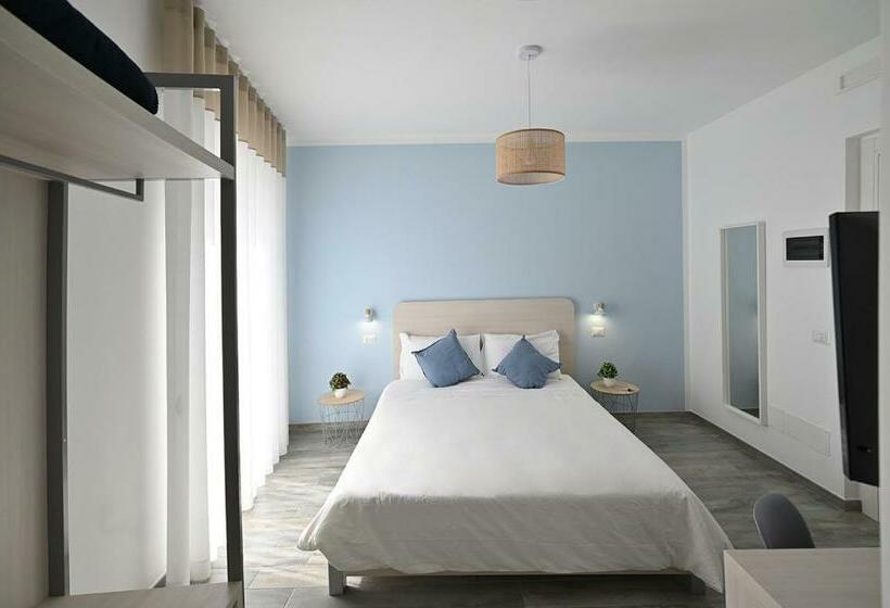 غرفة قياسية مزوَّدة بشُرفة, Dimora Del Corso