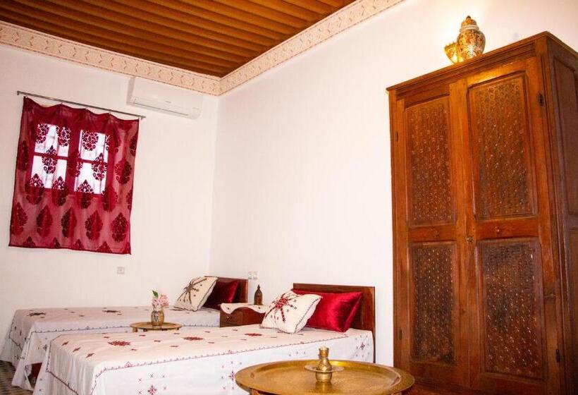 سوییت خانوادگی, Riad Dar Senhaji