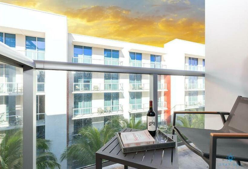 １ベッドルームハウス, Worth Traveling Rooftop Pool   Hollywood Beach   Gym