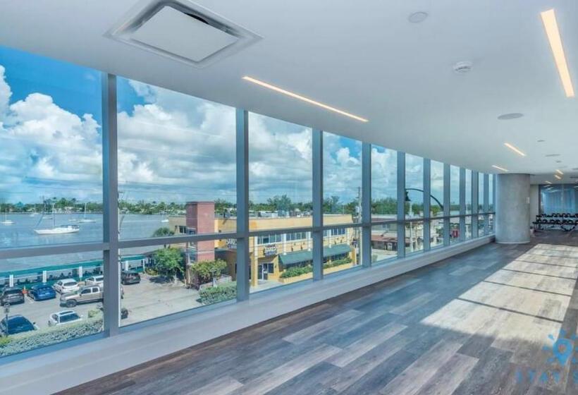 １ベッドルームハウス, Worth Traveling Rooftop Pool   Hollywood Beach   Gym