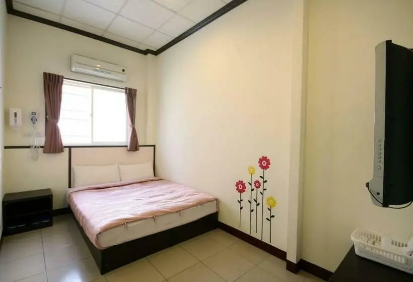 اتاق استاندارد با سرویس بهداشتی مشترک, Sunmoonlake Sunflower House