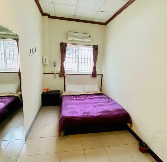 اتاق استاندارد با سرویس بهداشتی مشترک, Sunmoonlake Sunflower House