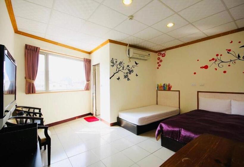 اتاق استاندارد, Sunmoonlake Sunflower House