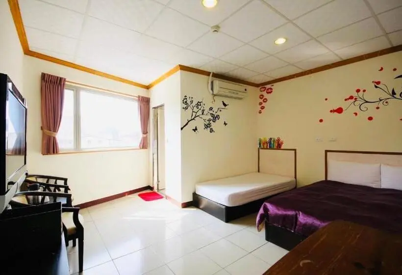 اتاق استاندارد, Sunmoonlake Sunflower House