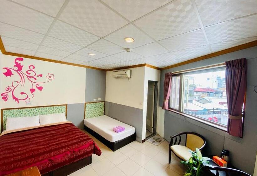 اتاق استاندارد, Sunmoonlake Sunflower House