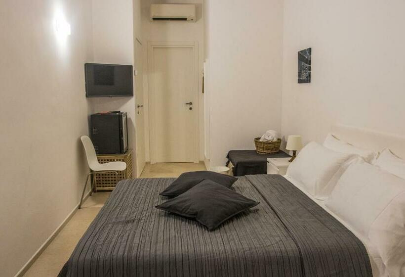 舒适三人间, B&b Colonna   Mole Sua Stat