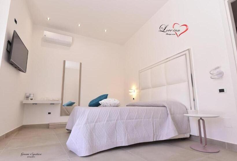 Номер Deluxe, Love Inn