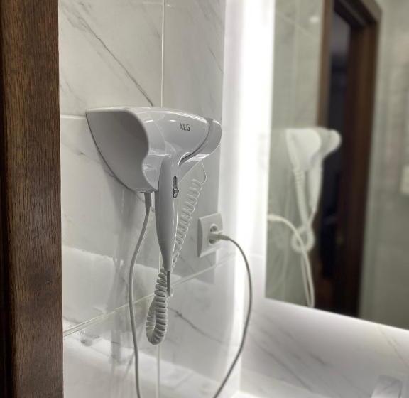 标准间, готель ресторан колиба