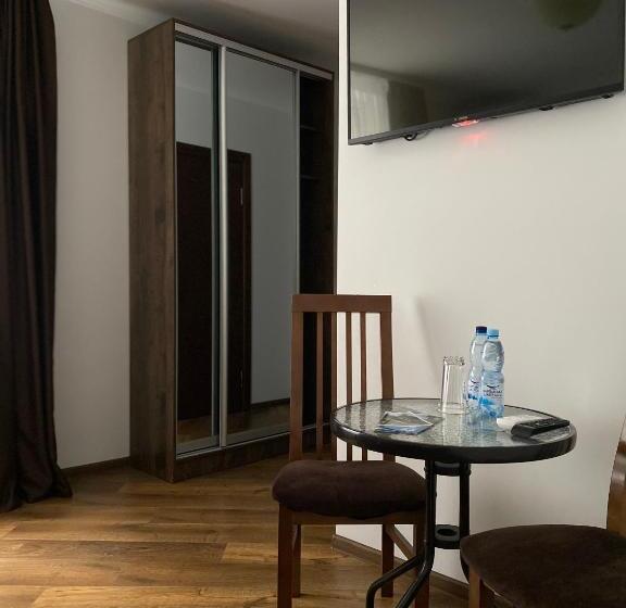 标准间, готель ресторан колиба