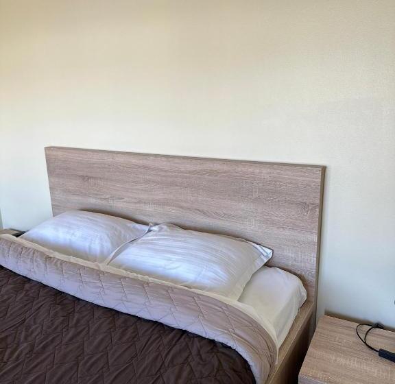 1间卧室的房子, готель ресторан колиба