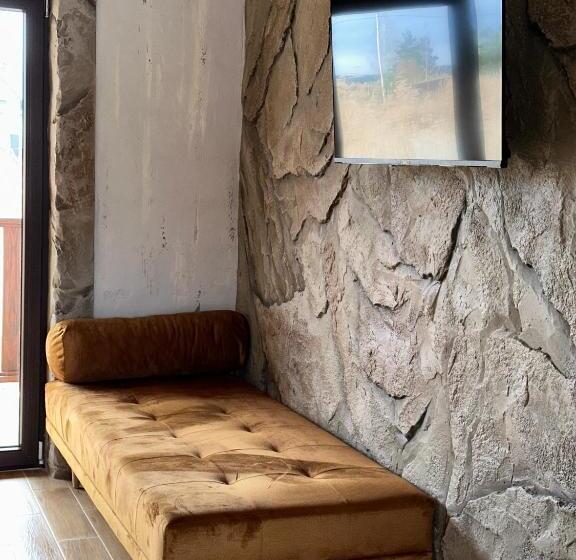 标准间带湖景, готель ресторан колиба