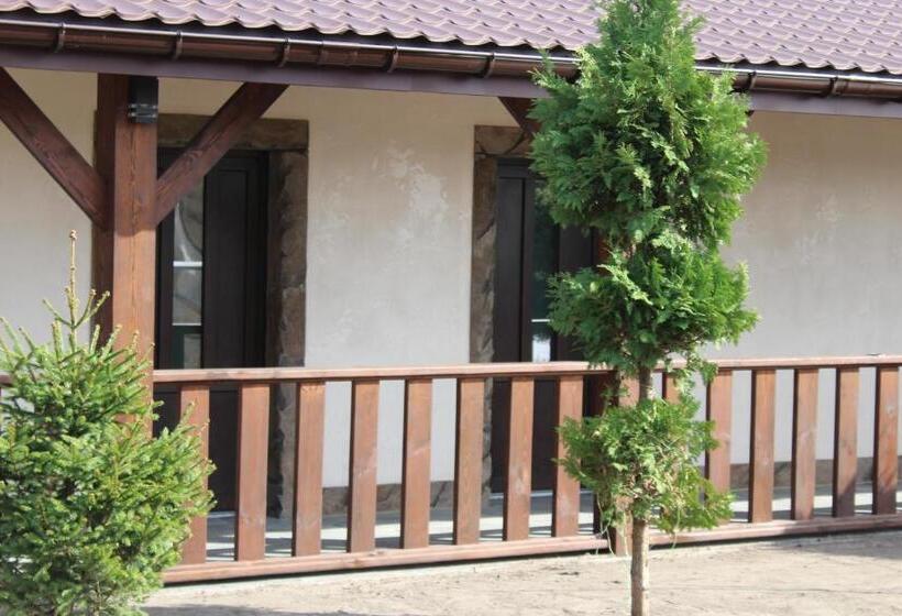 四人豪华间, готель ресторан колиба