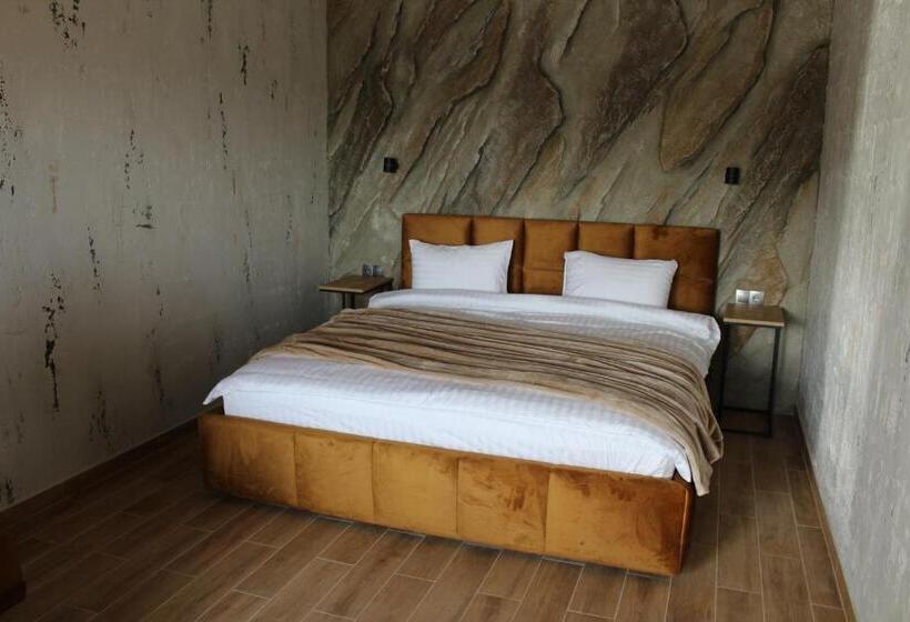 四人豪华间, готель ресторан колиба