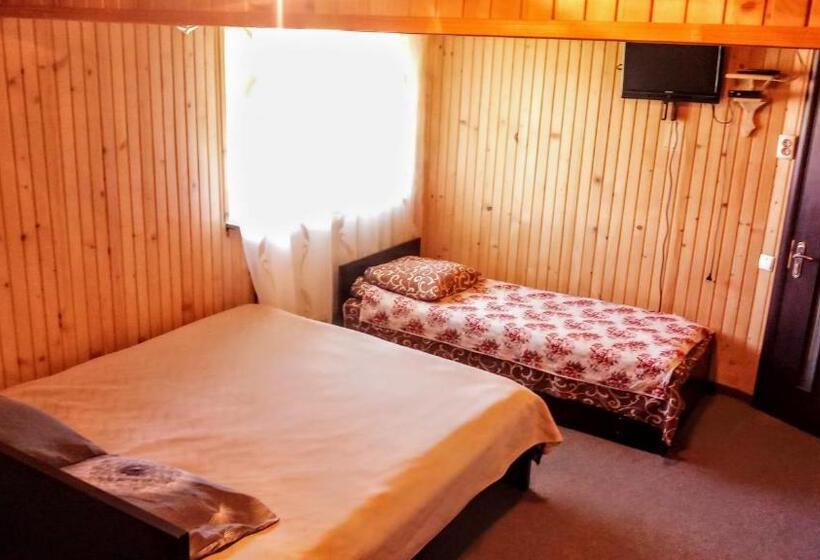 Четырехместный Номер Стандарт, гостьовий дім у ані