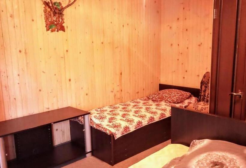 Четырехместный Номер Стандарт, гостьовий дім у ані