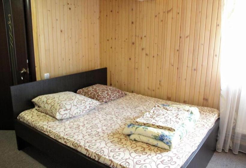 Дом 1 Спальня, гостьовий дім у ані