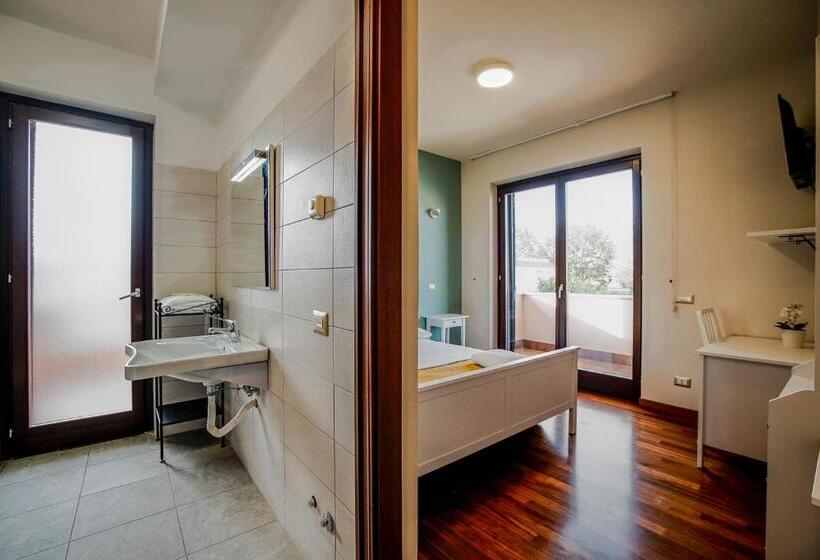 身障者適用スタンダードルーム, Sigis Hotel Fiumicino