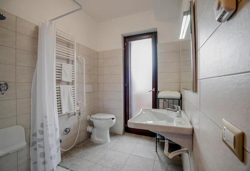 身障者適用スタンダードルーム, Sigis Hotel Fiumicino