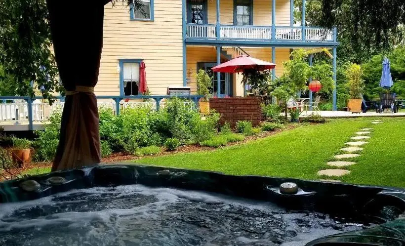 バルコニー付きスタンダードルーム, American River Inn