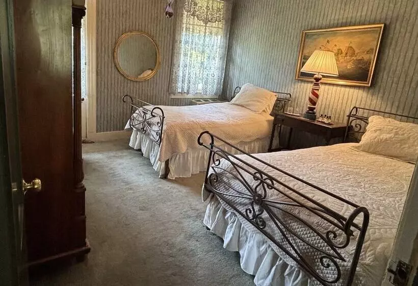 Standard-huone Jaettu Kylpyhuone, American River Inn